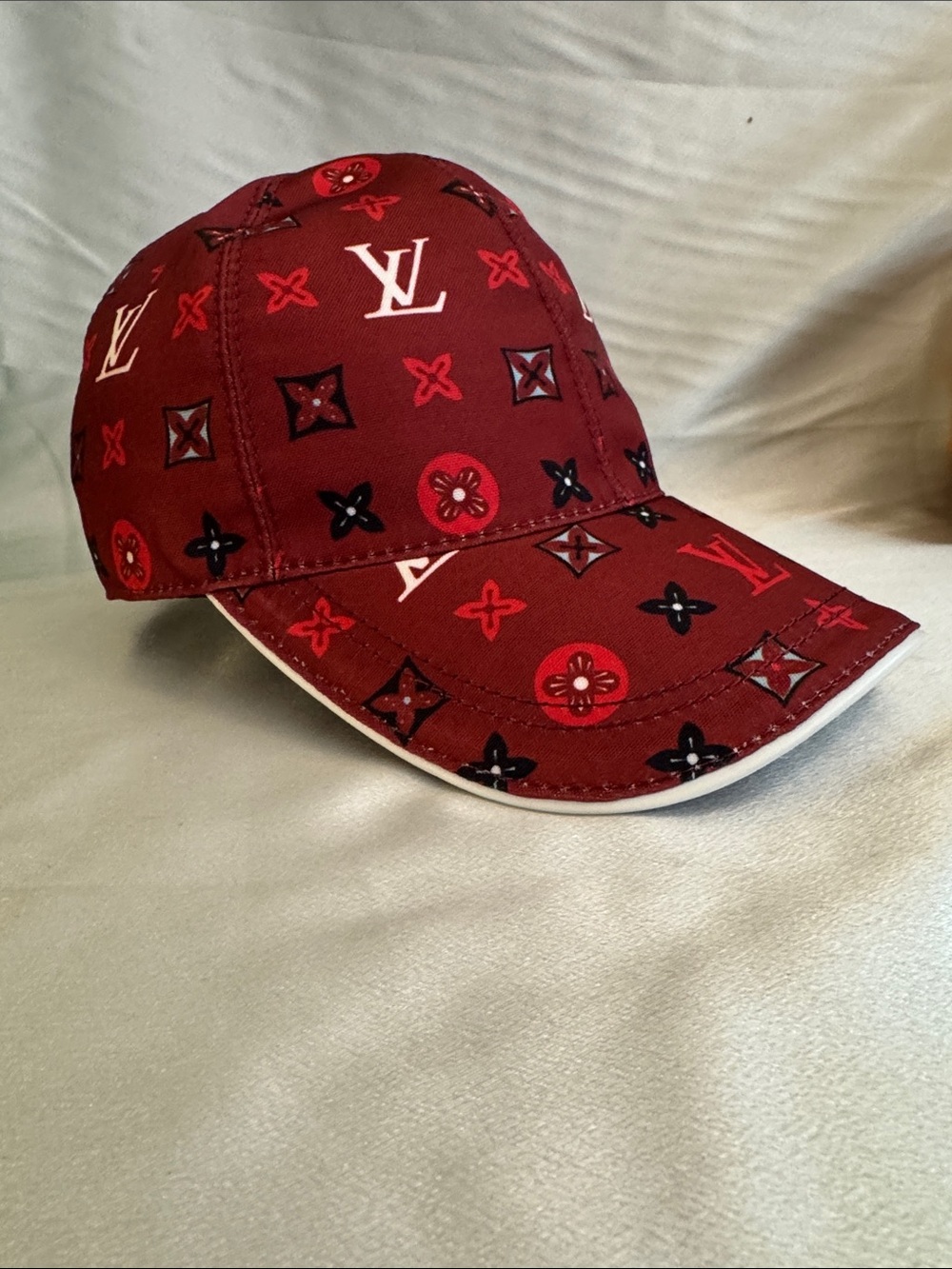 Louis Vuitton Burgundy Baseball Cap with Monogram Motif/White Leather Trim🔥New! - Picture 2 of 8